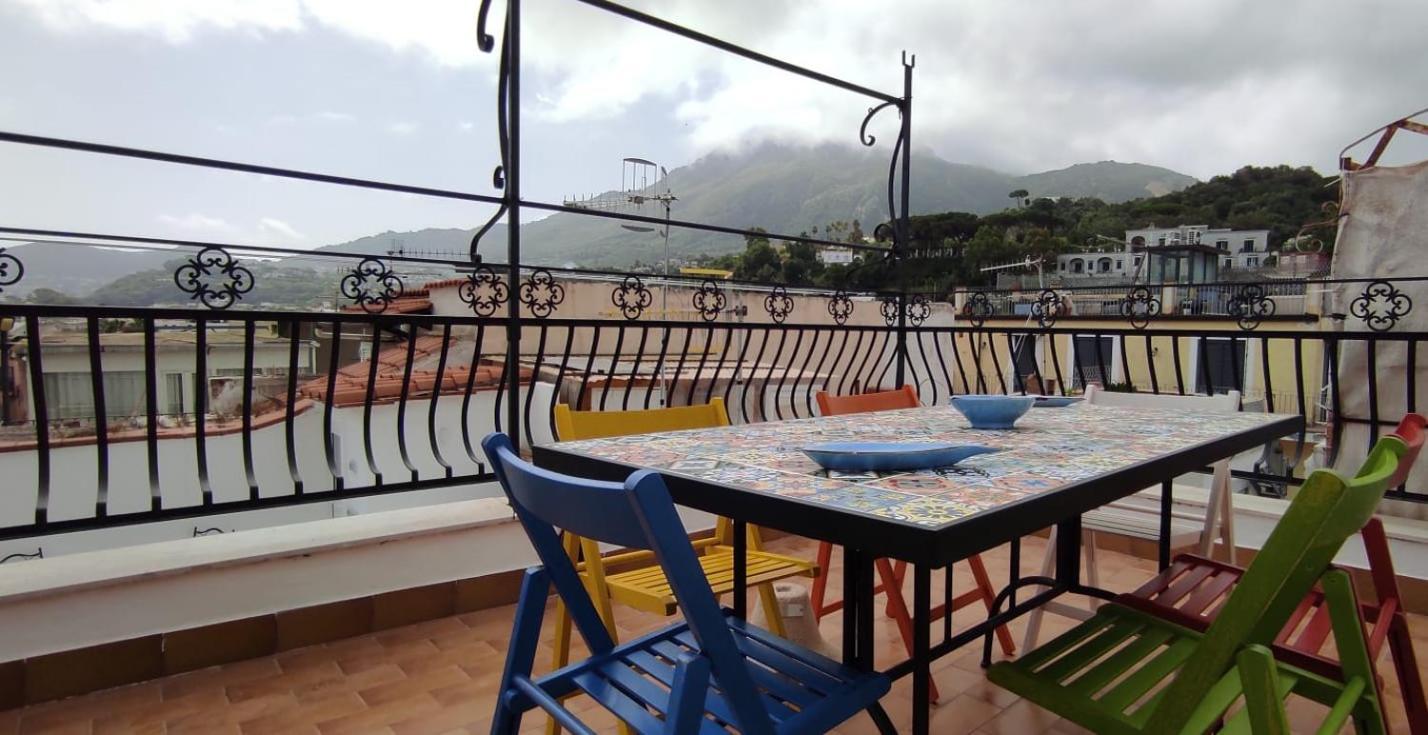 La Casa Rosa Di Giulia Ischia Exterior foto