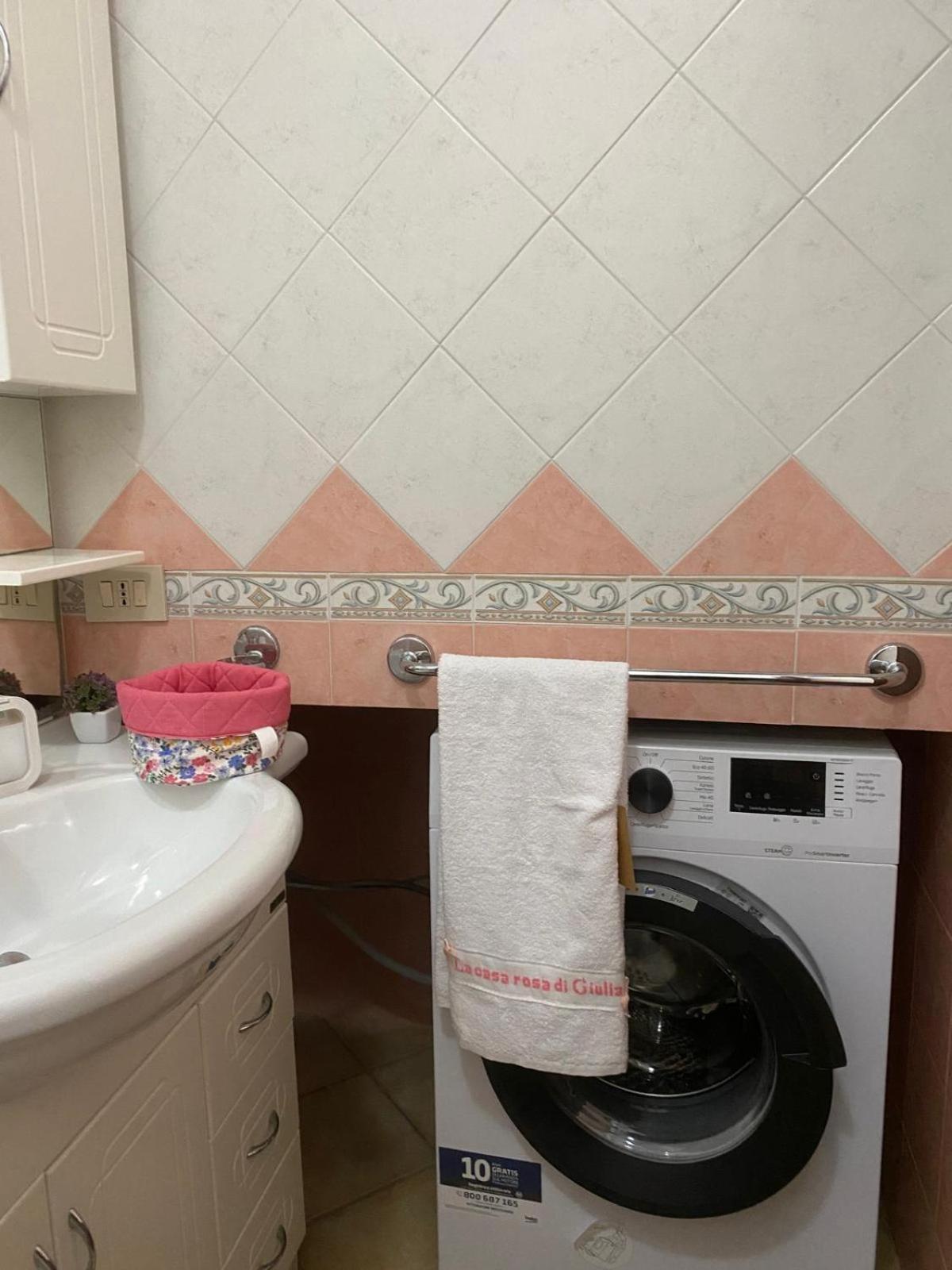 La Casa Rosa Di Giulia Ischia Exterior foto